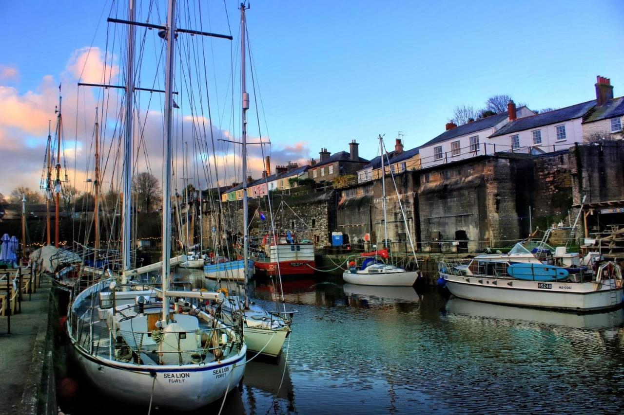 Hotel Stunning Yacht Sea Lion in Charlestown Harbour, Cornwall Exterior foto