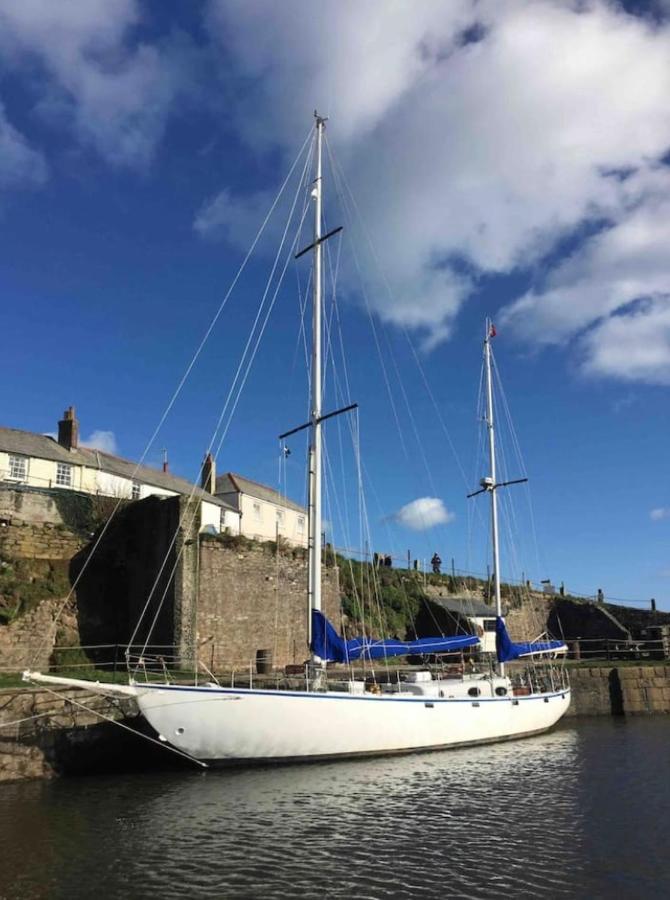 Hotel Stunning Yacht Sea Lion in Charlestown Harbour, Cornwall Exterior foto